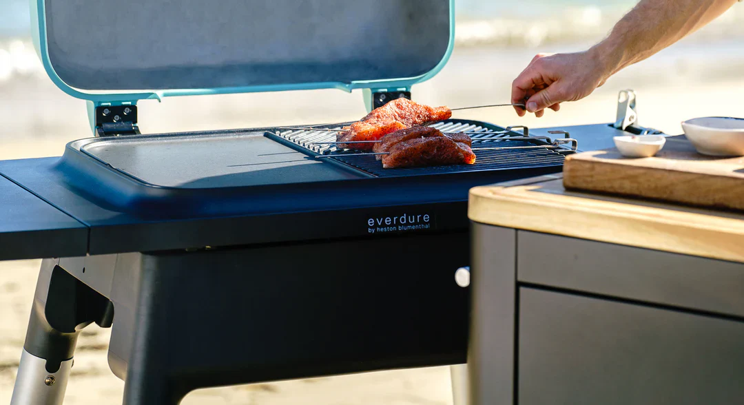Everdure FORCE 2B Gas BBQ - Orange - Image 3