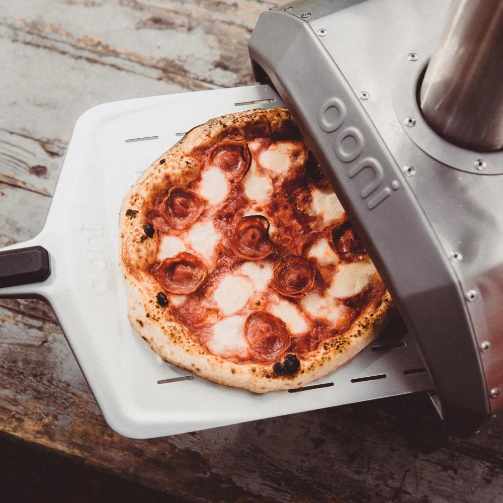 Ooni Karu 12 Inch Portable Wood and Charcoal Fired Outdoor Pizza Oven - Image 7
