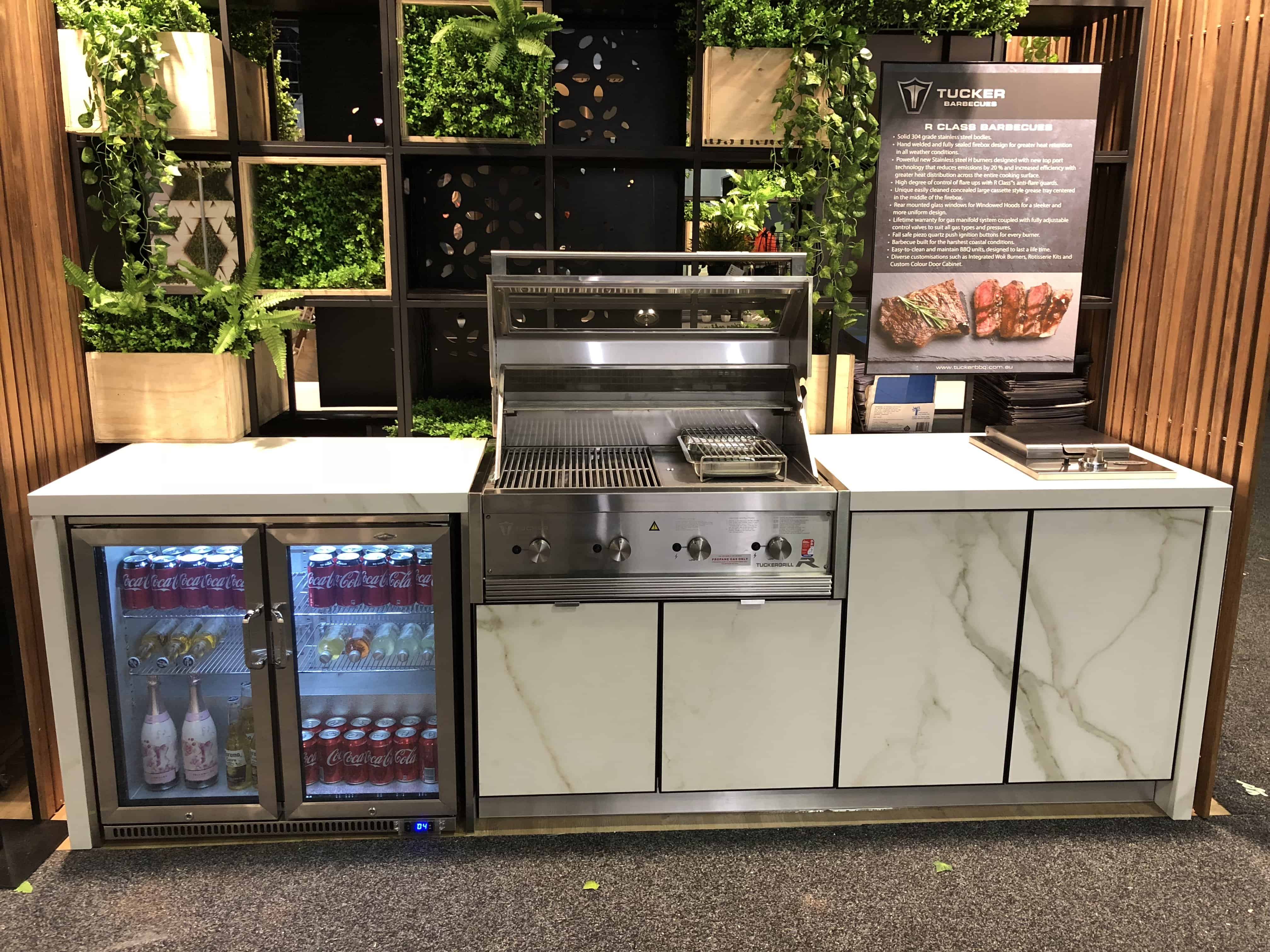 The R Class Professional Outdoor Kitchen Package - Image 4