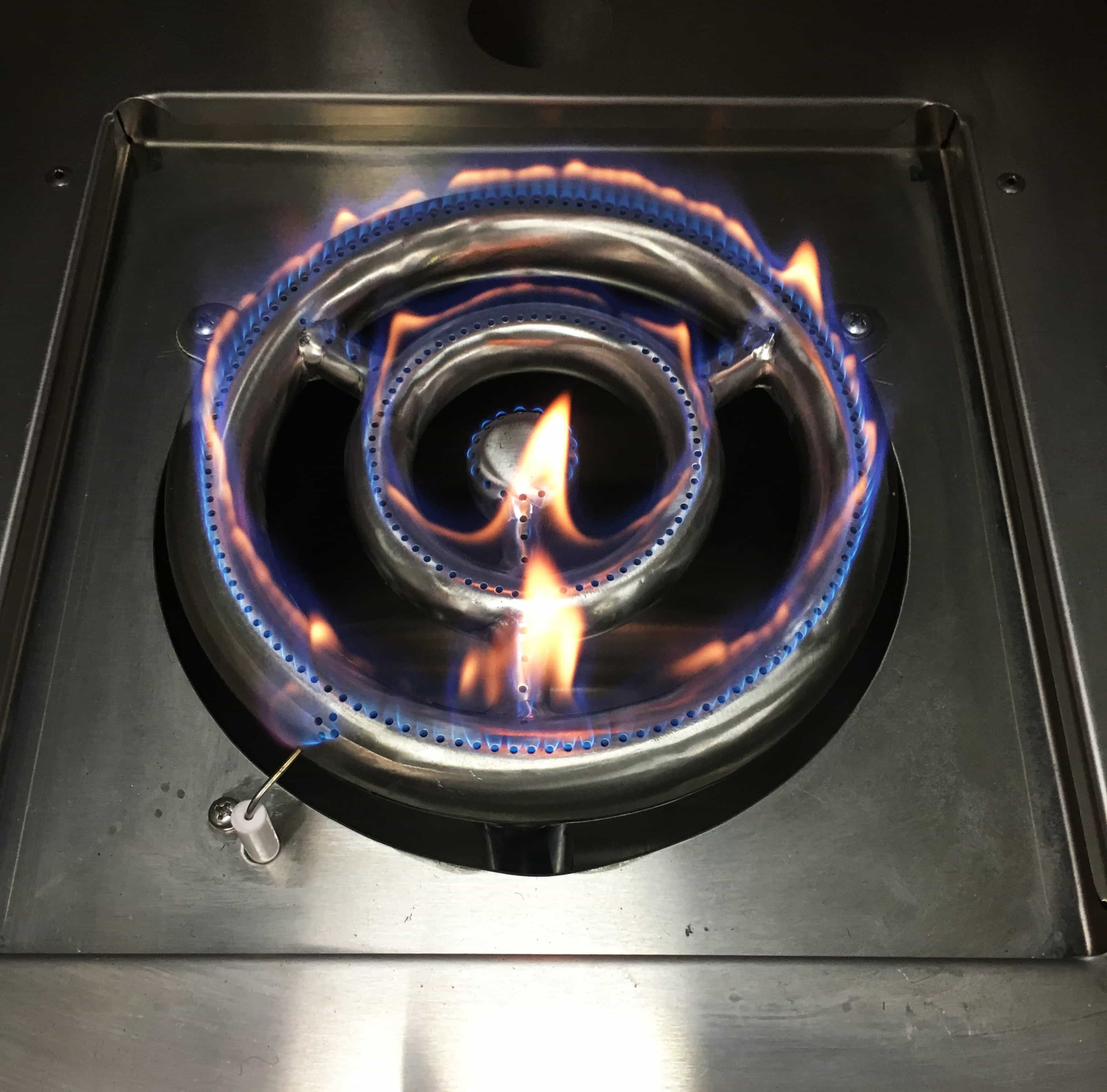 Tucker 3+1 Burner GTR BBQ with Twin Hood - Image 13