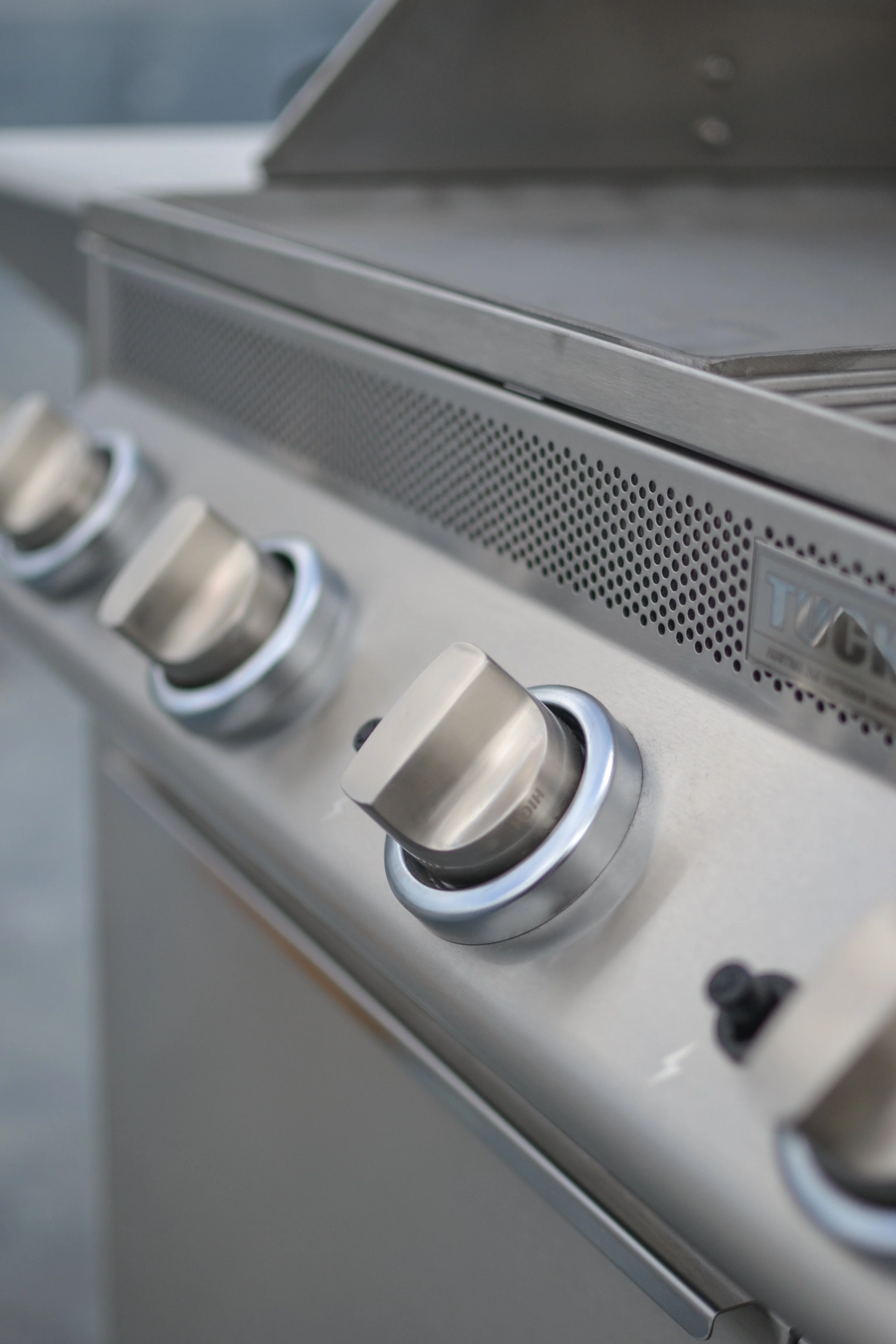 Tucker 3+1 Burner GTR BBQ with Twin Hood - Image 18