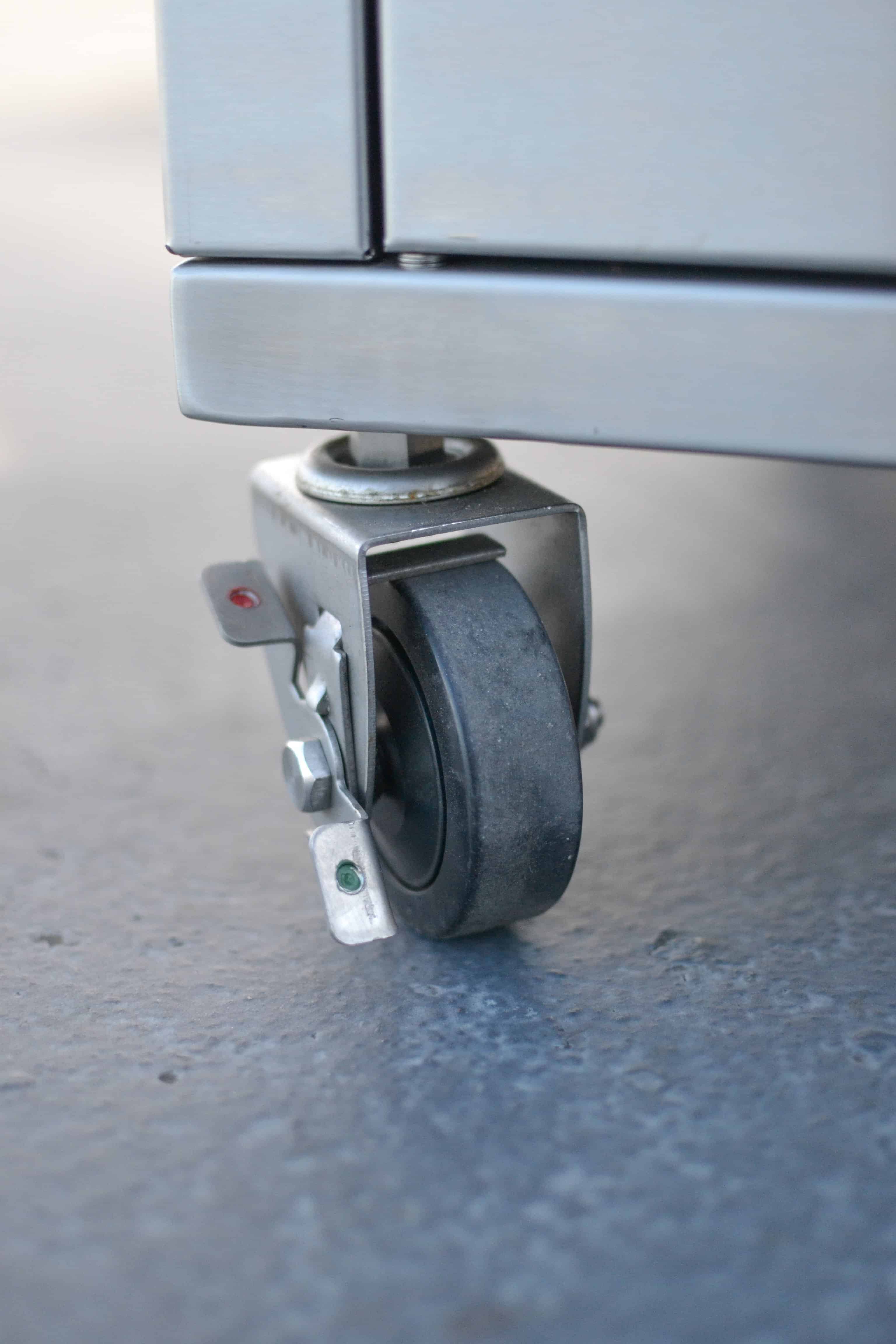 Tucker 3 Burner GTR BBQ with Hinged Lid - Image 11