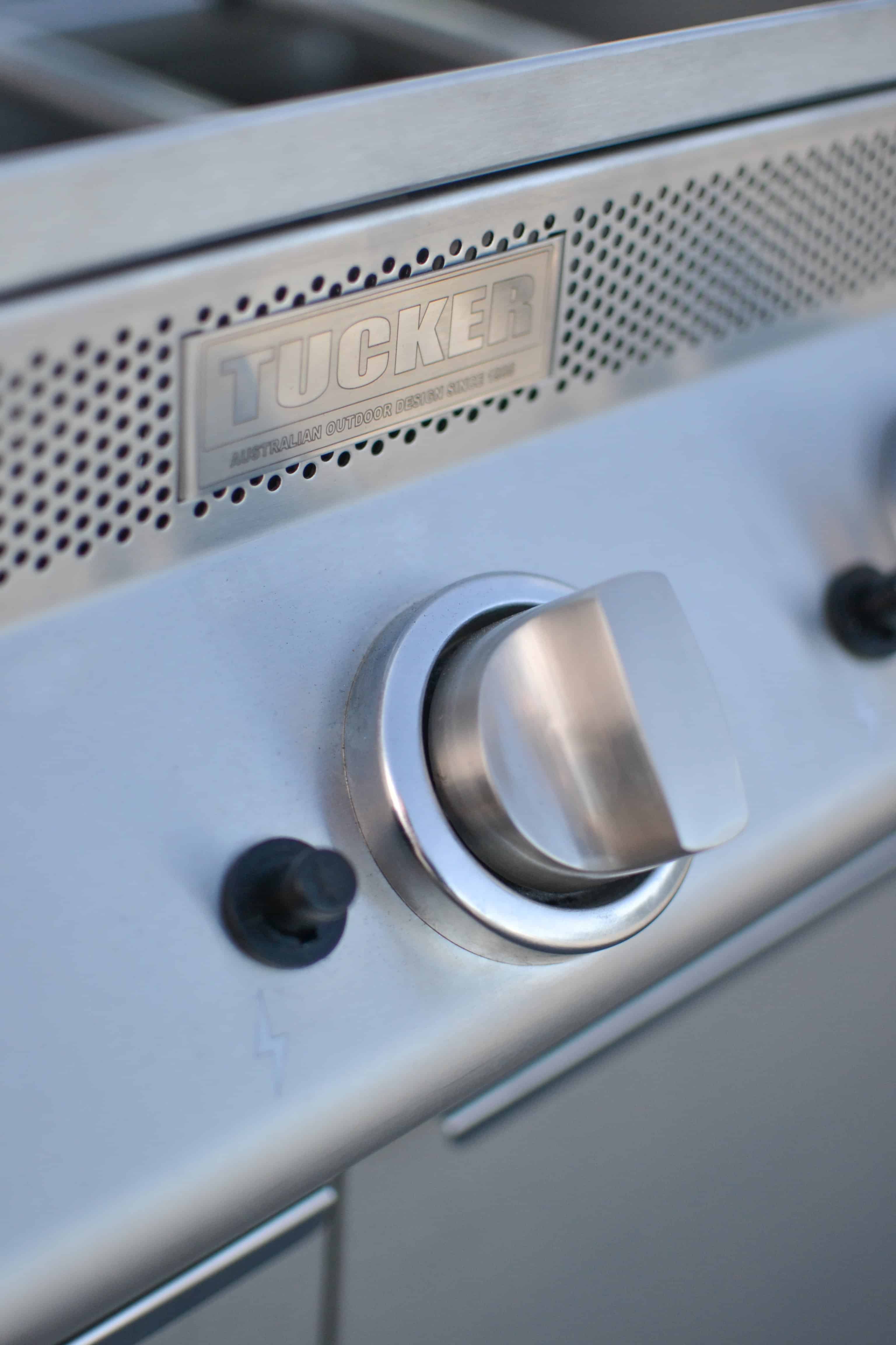 Tucker 3 Burner GTR BBQ with Hinged Lid - Image 9