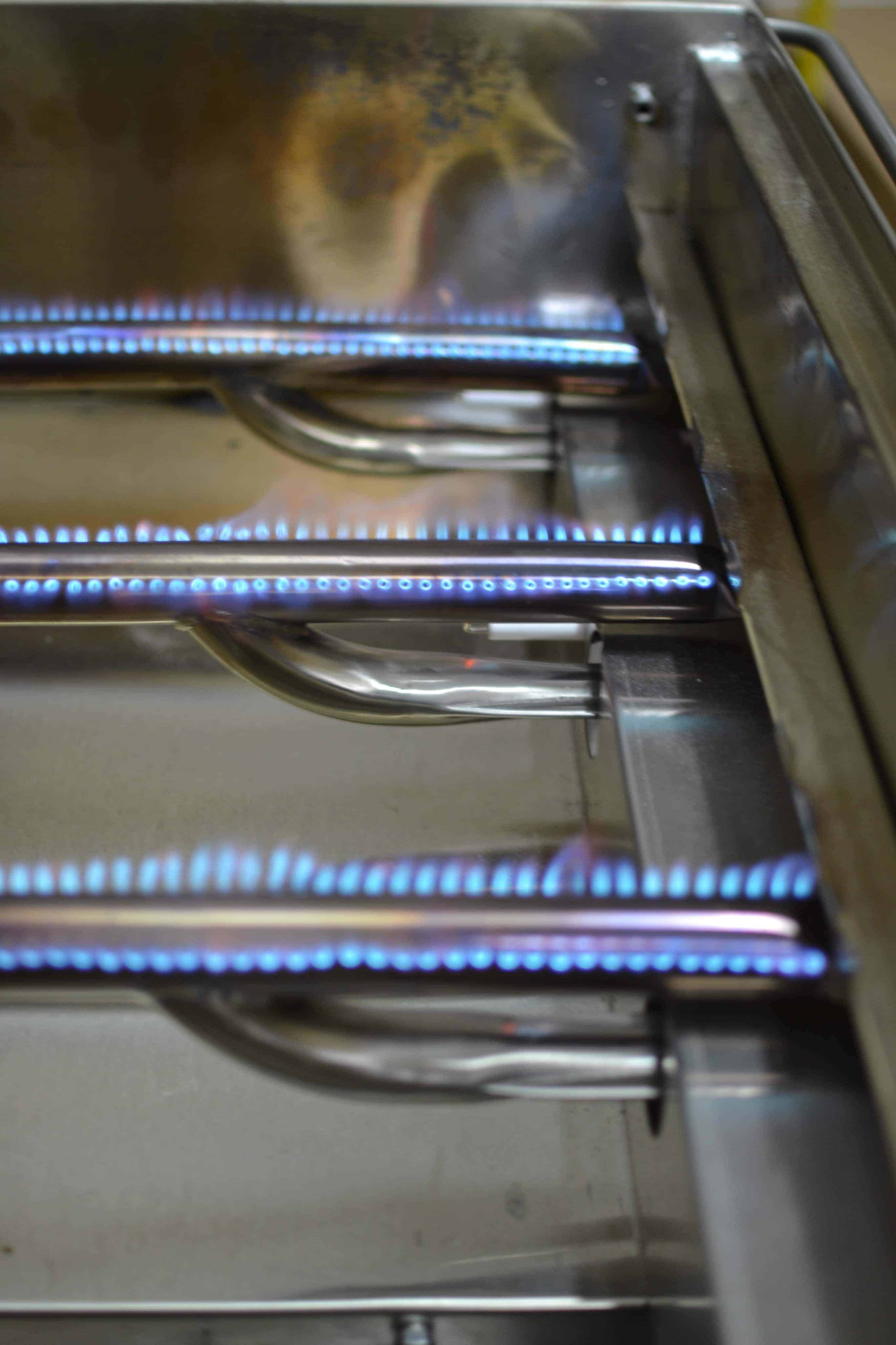 Tucker 6+1 Burner GTR BBQ with Hinged Lid - Image 9