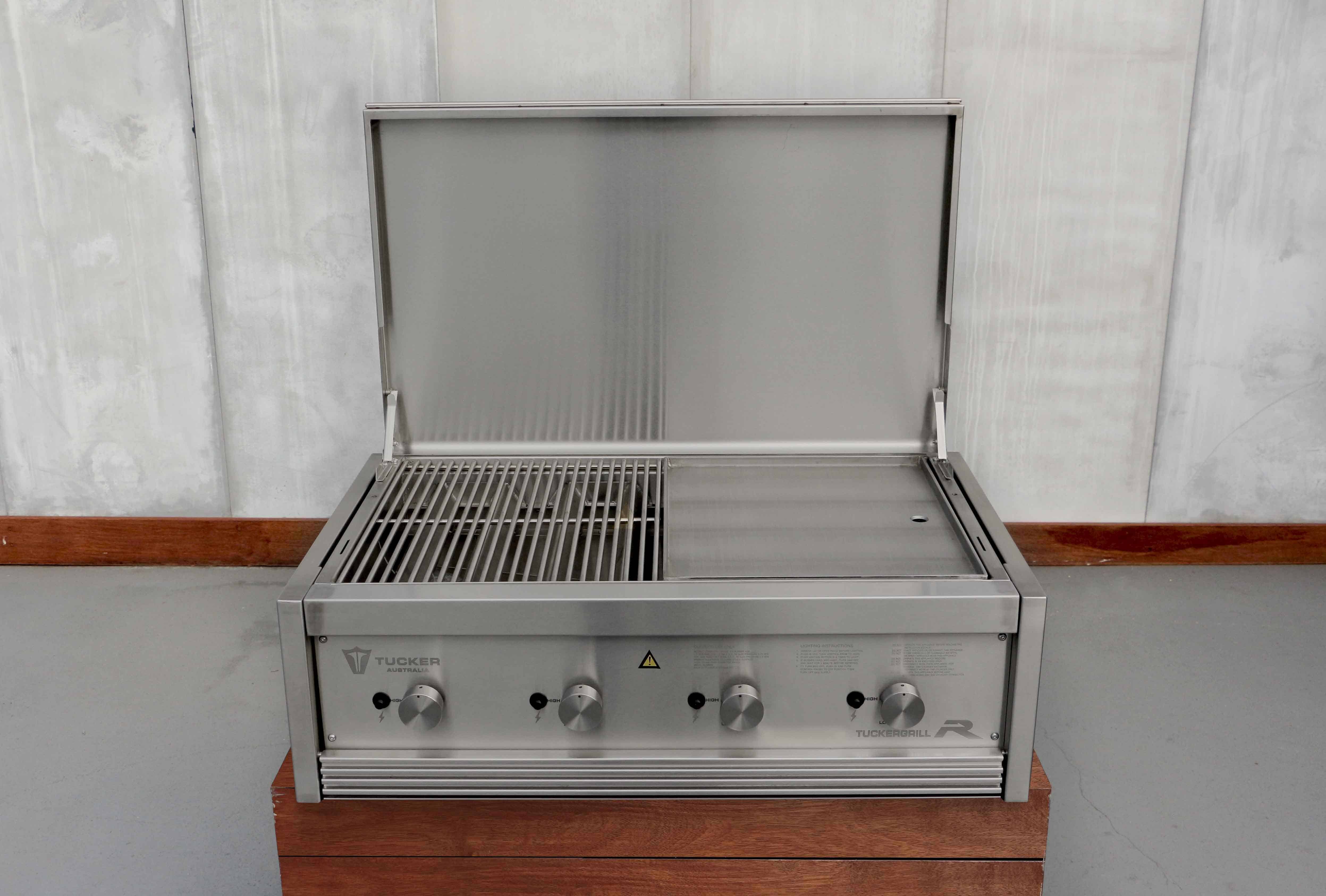 Tucker R Class V8 BBQ Built In with Lid - Image 5