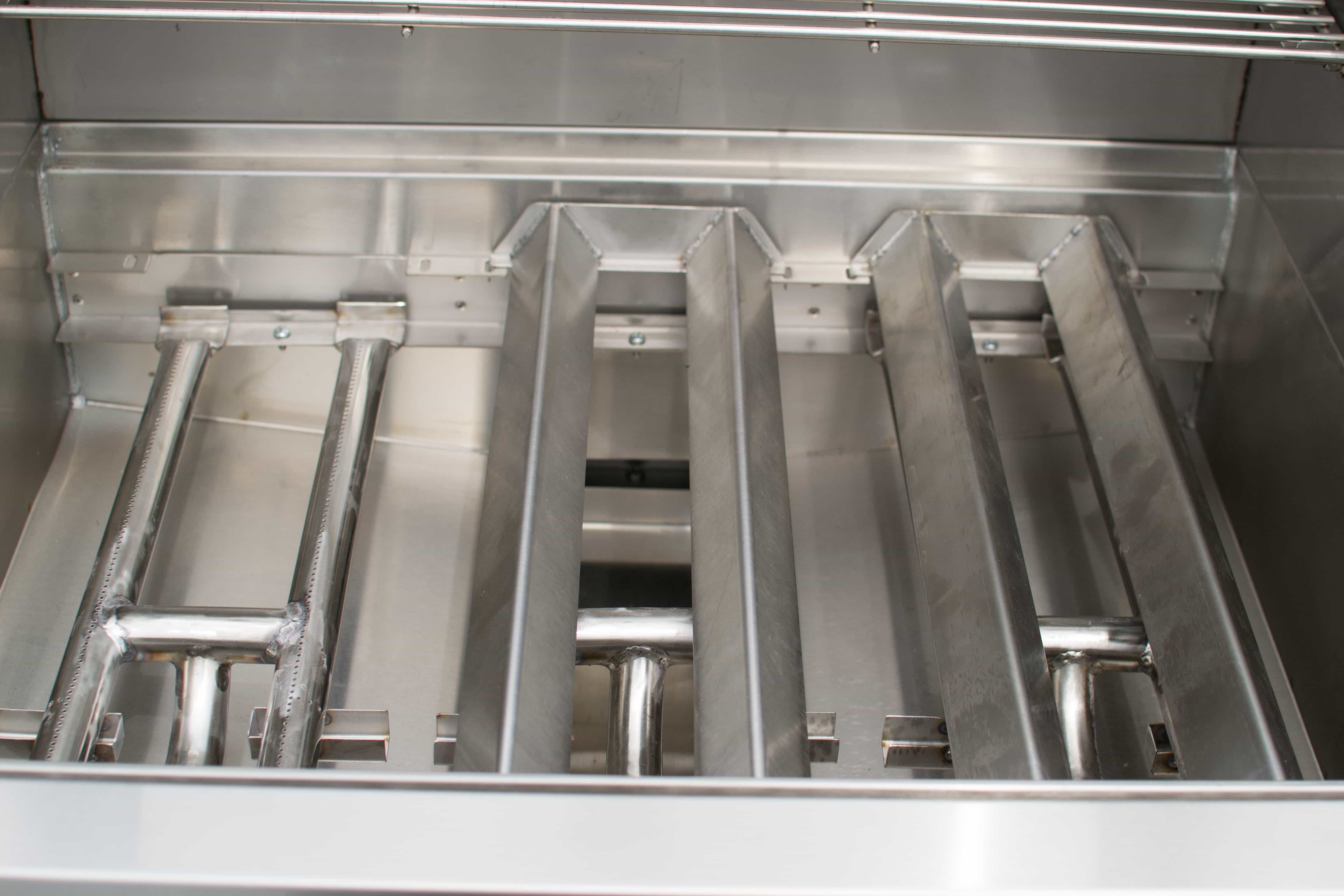 Tucker R Class V12 Spit Hood BBQ - Image 8